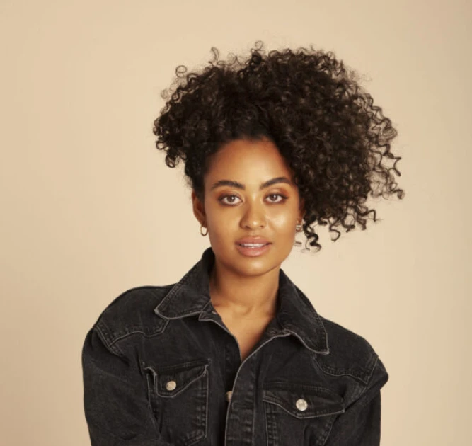 Ciana Mayam boeken als presentatrice